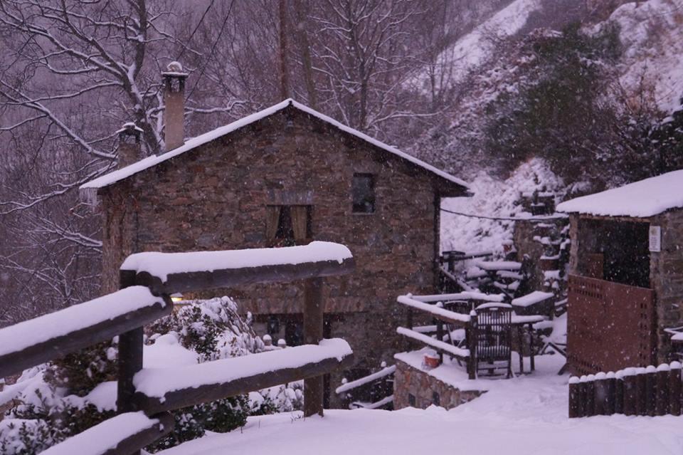 Masia Can Constans 케랄브스 외부 사진