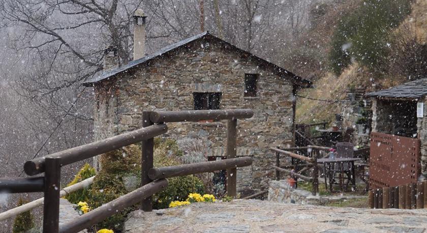 Masia Can Constans 케랄브스 외부 사진